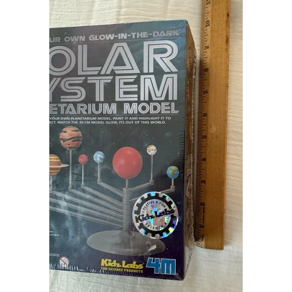 4M KidzLabs Solar System Planetarium Model Kit Glows Ages 8+
